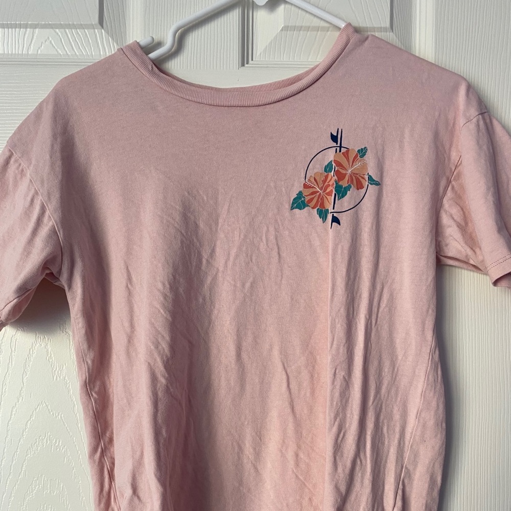graphic tee